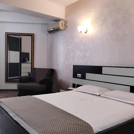 Cozy Mamaia