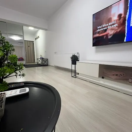 A Quiet Place 아파트